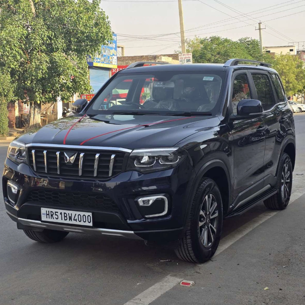 
								Mahindra Scorpio Classic full									